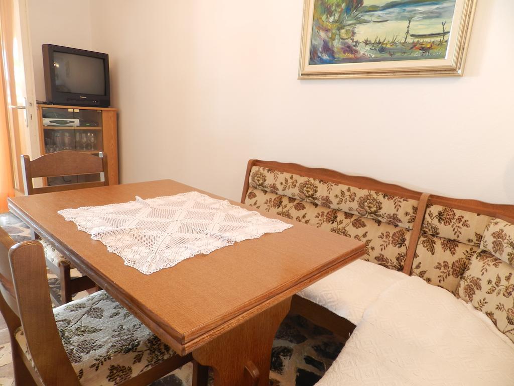 Apartment Mihalj Jadrija-Ground Floor Kamer foto